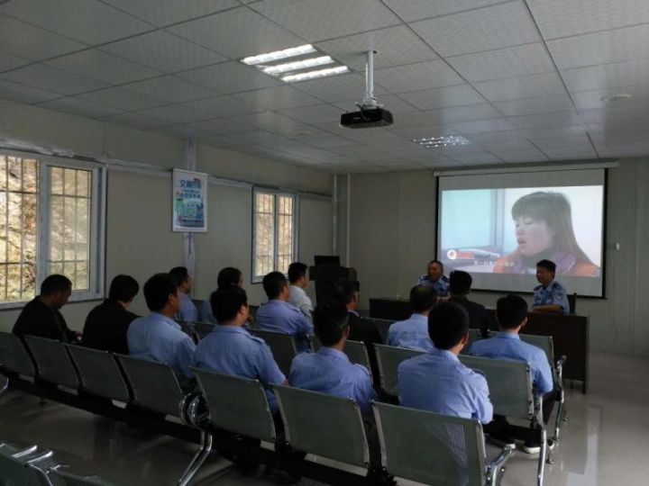 武当山特区建成道路交通安全宣传教育基地，助力驾驶员培训与安全意识提升